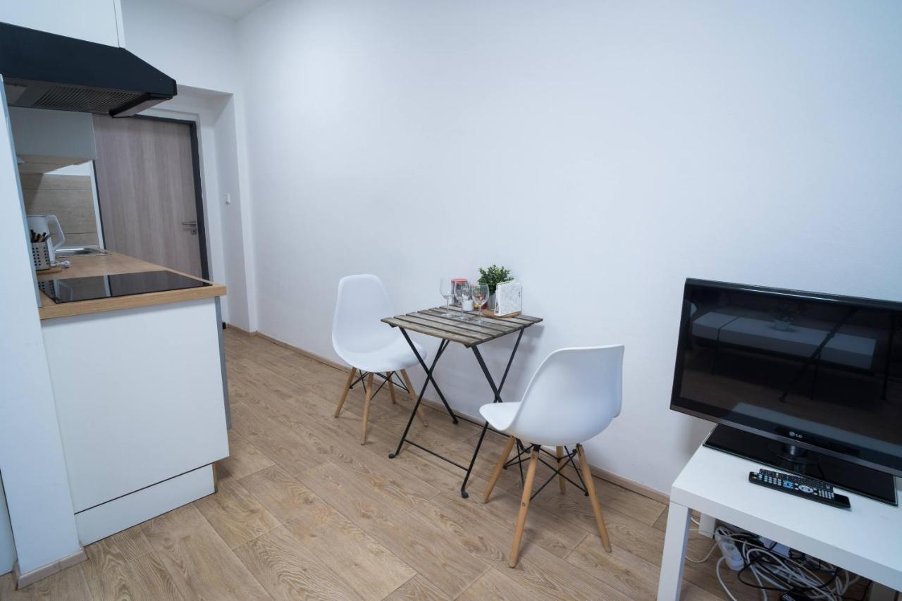 Haas Apartments Downtown With Parking Brno Exterior foto