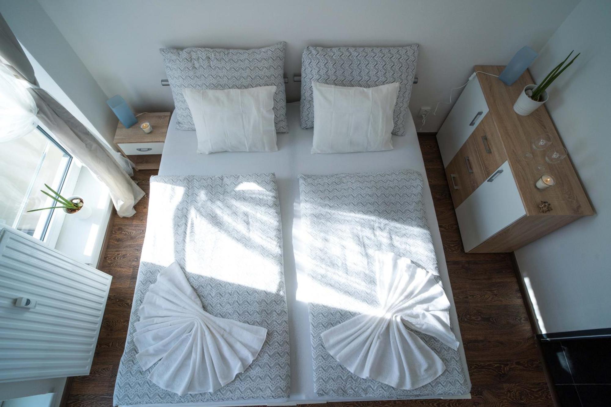 Haas Apartments Downtown With Parking Brno Quarto foto